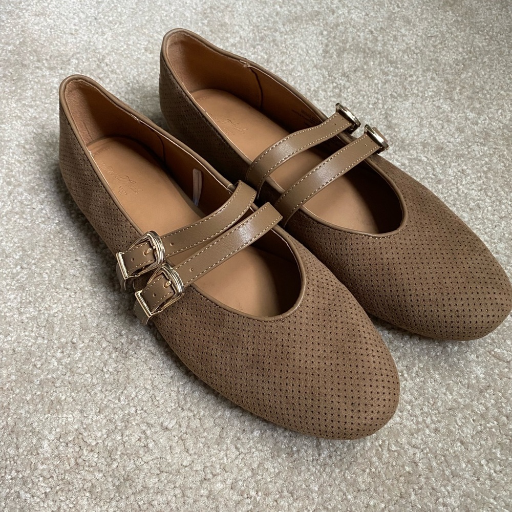 Universal Thread Tan Double Strap Flats